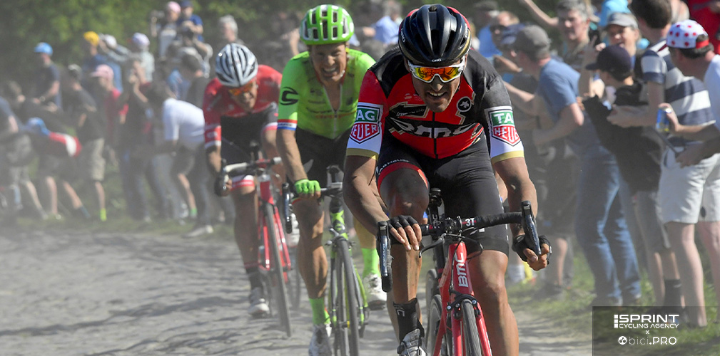 Nel 2017, Van Avermaet ha vinto la Parigi-Roubaix, pochi giorni dopo aver vinto la Gand-Wevelgem e il secondo posto al Fiandre