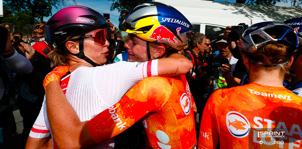 La storia recente del ciclismo è ricco di abbracci fra Niewiadoma e Vollering: questa volta la vittoria è dell'olandese