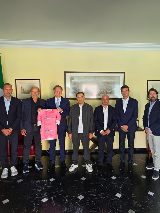 Tour of Armenia, ieri per Luca Guercilena c'è stata la prima uscita ufficiale (foto Ambasciata d'Italia)