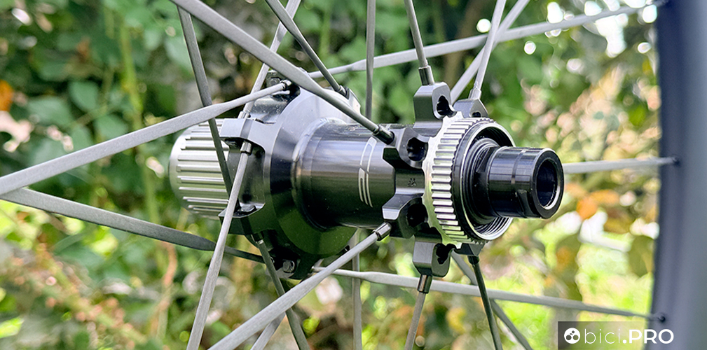 Ruote Shimano Dura-Ace C50, dimenticare il passato è una prerogativa