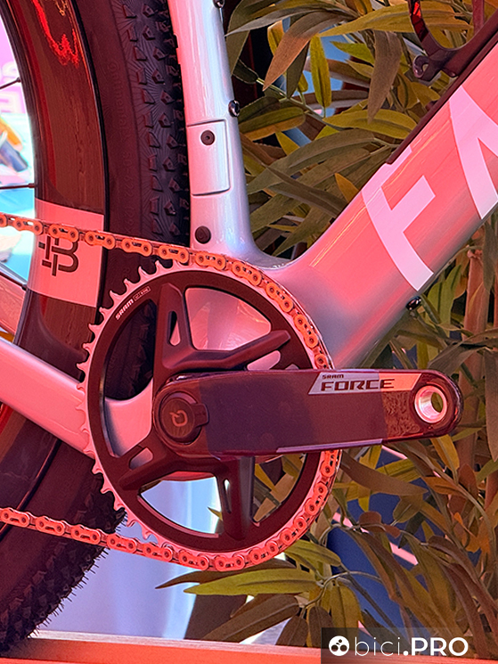 La nuova Factor Elara per il gravel veloce. Road e gravel race sempre più vicini