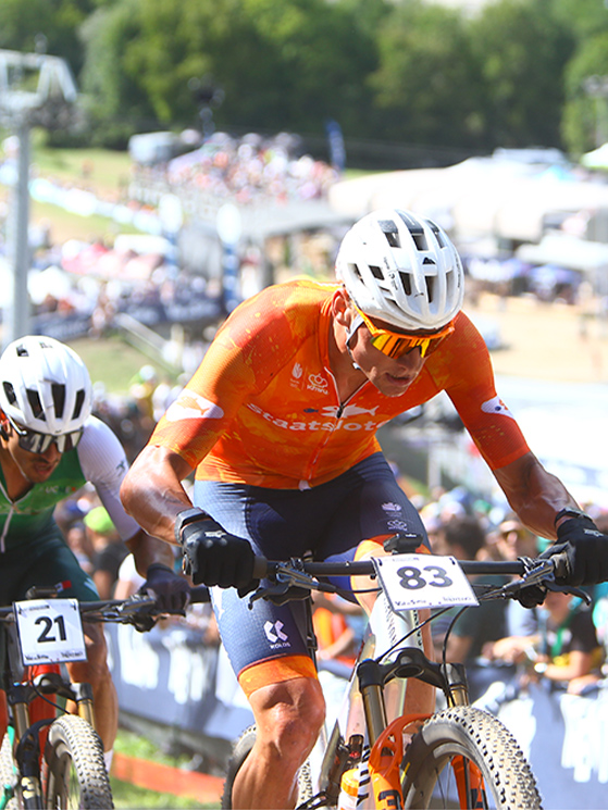 Van der Poel ha preteso troppo da se stesso, puntando su una corsa di testa (foto Alessandro di Donato)