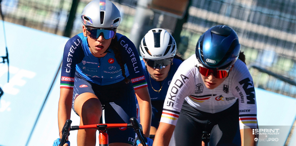 La fuga decisiva di Azzurra Ballan, vincitrice battendo in volata Lestrade (FRA) e Dworatzek (GER)