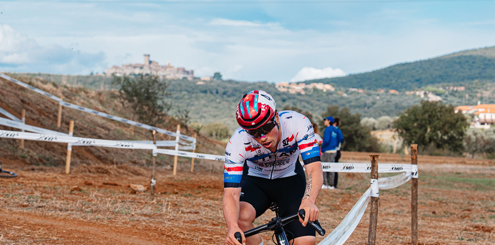 Nella prova maschile bell'acuto di Tommaso Tabotta che conquista così la maglia rosa (foto Indelicato)