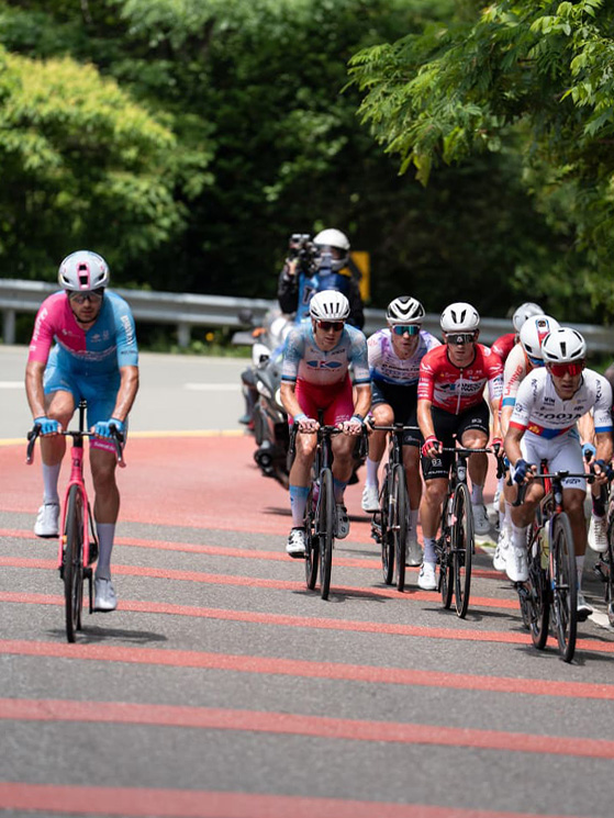 Lucca chiude 7 anni di carriera in vari team, con 4 vittorie all'attivo