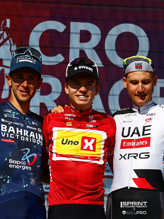 Il podio del Cro Race con Svarre al centro fra Tiberi, finito a 4" e Wellens a 8"