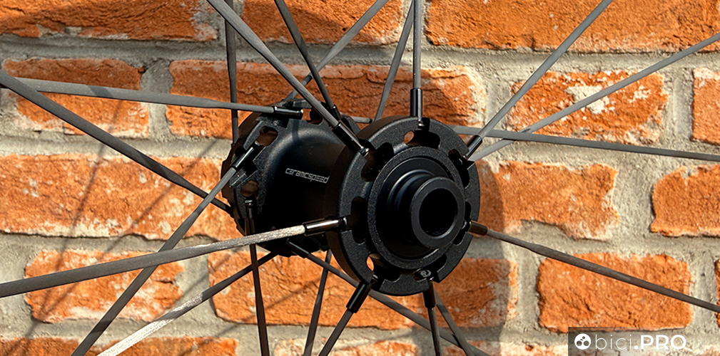 Ruote FFWD Raw Pace 48, il futuro delle ruote gravel passa da qui