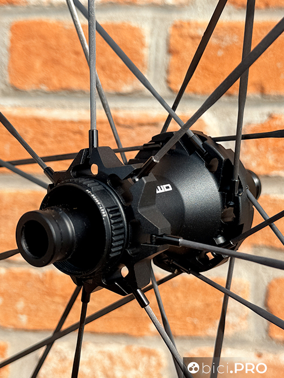 Ruote FFWD Raw Pace 48, il futuro delle ruote gravel passa da qui