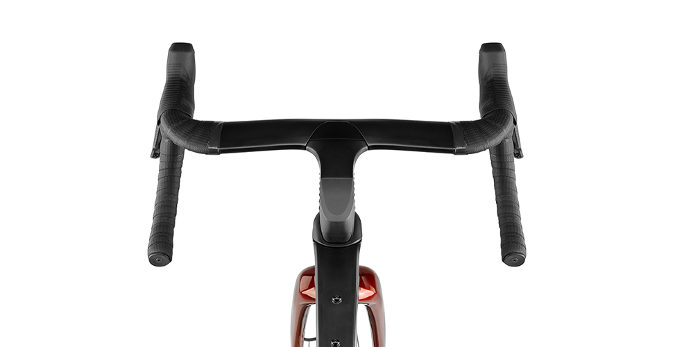 L'attenzione dedicata da Look al cockpit fa capire la volontà di essere comodi e aerodinamicii