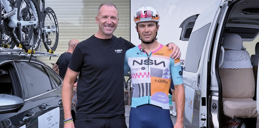 Francesco Frassi, qui con Lutsenko all'ultima gara, è alla NSN Cycling dal 2024 (foto Instagram)