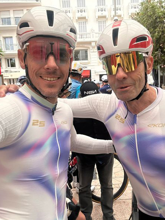 Da destra, il fondatore di EKOI Jean-Christophe Rattel con Philippe Gilbert trestimonial del brand francese