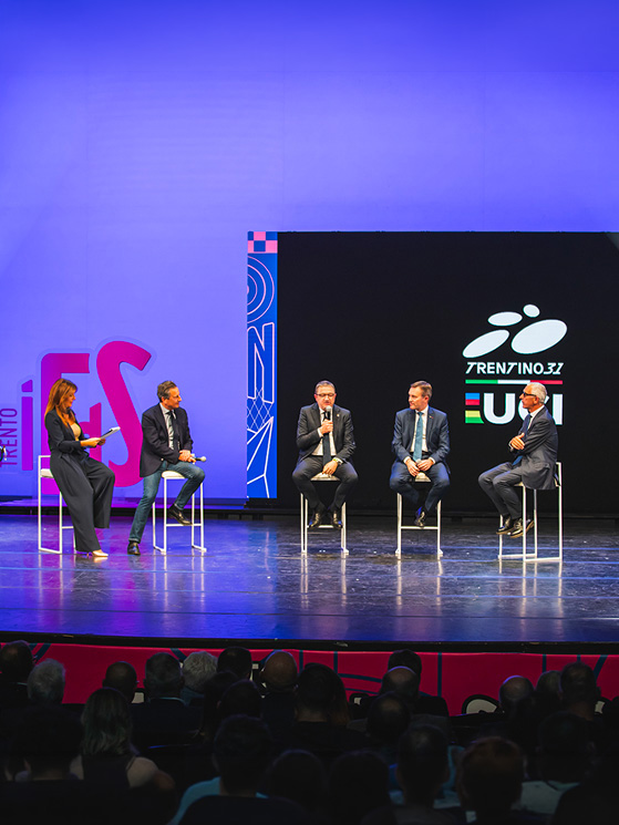 Da sinistra, Sara Benci, Maurizio Rossini, Maurizio Fugatti, David Lappartient, Pier Bergonzi
