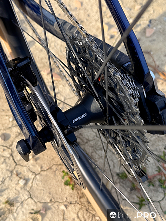 Ruote FFWD Raw Pace 48, il futuro delle ruote gravel passa da qui