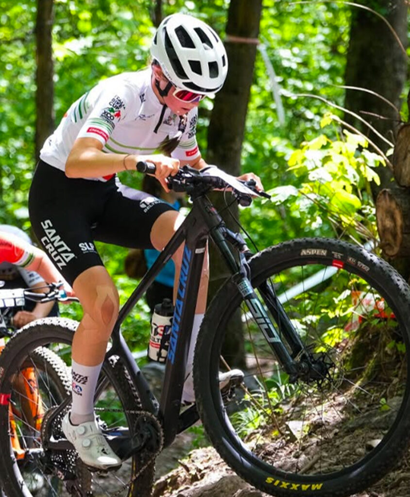 La mountain bike espone lo pneumatico a costante rischio di foratura (foto Facebook/Sprayke)